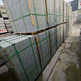 泰安芝麻白地铺版 石材地铺石