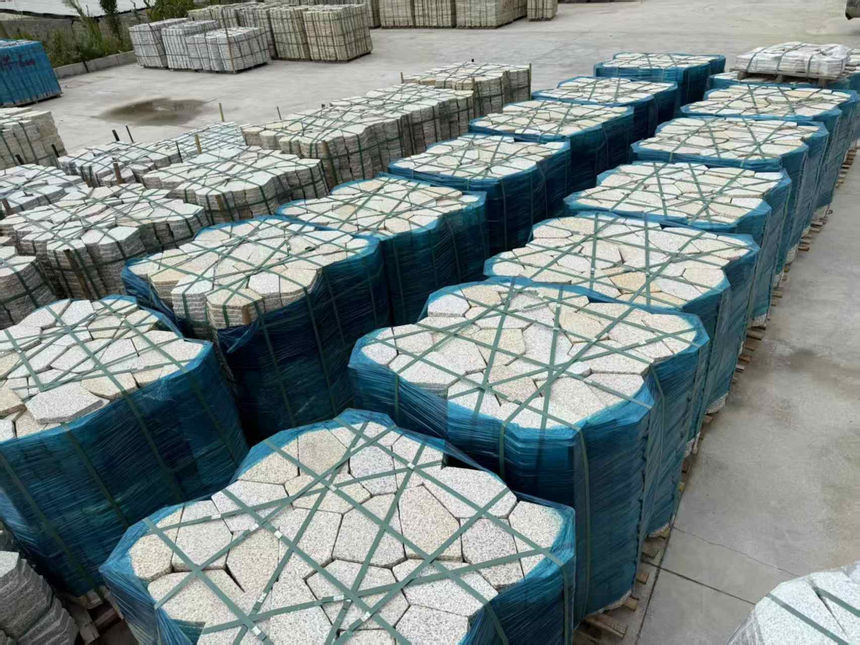 泰安黄金麻冰裂纹 碎拼