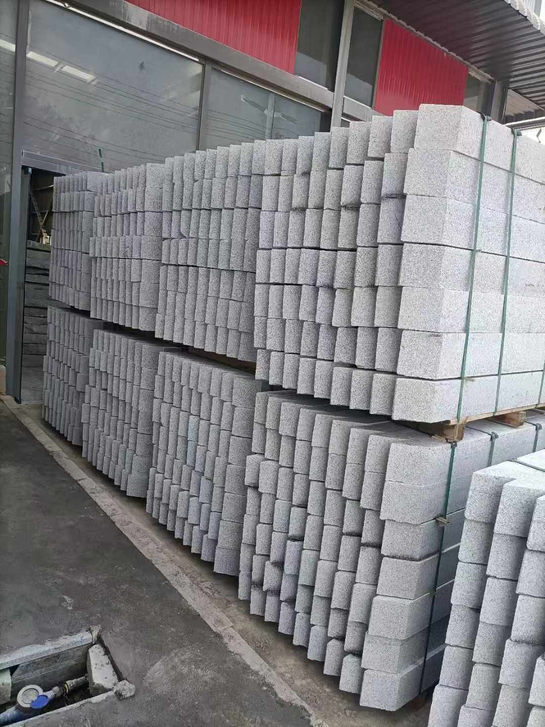 泰安芝麻白树围石 树池