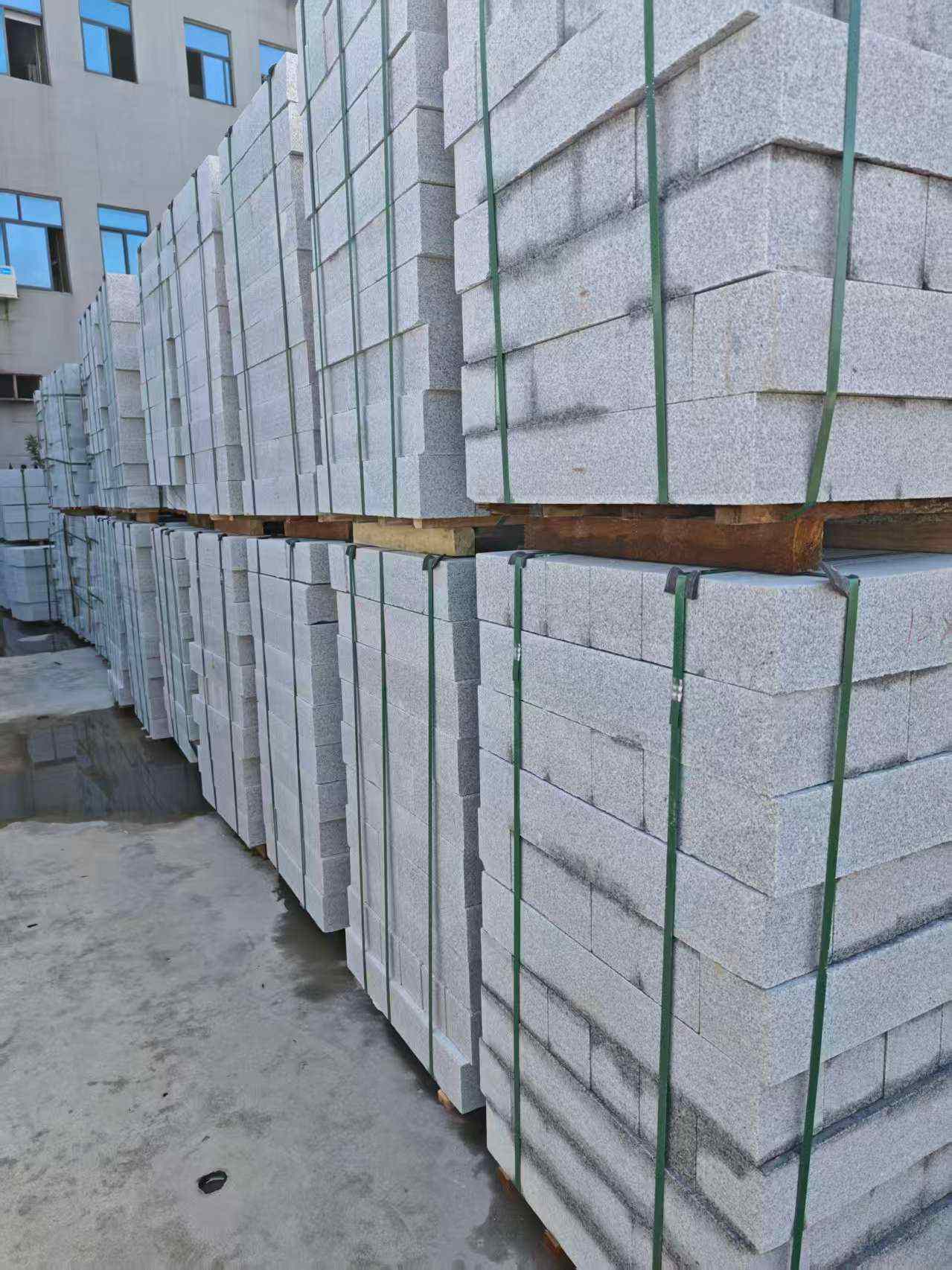 泰安芝麻白路牙石，路侧石