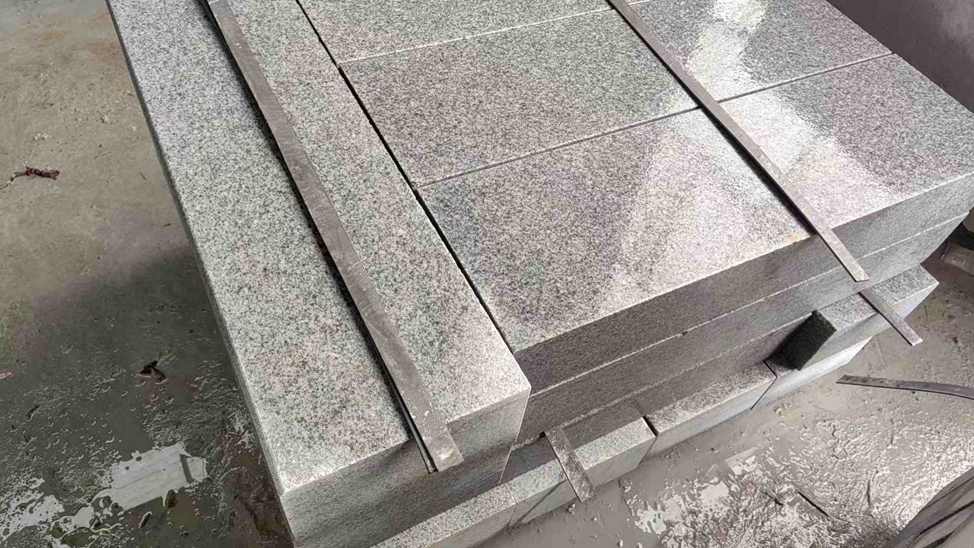 泰安芝麻灰 芝麻白 路牙石 路侧石 马路牙子